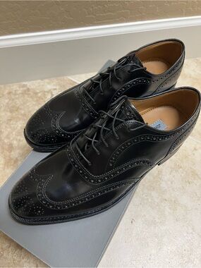 Johnston & Murphy Black Leather Waverly Wingtip Oxfords